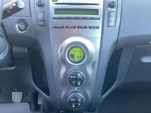 Toyota Yaris 1.33 VVT-i Linea Sol