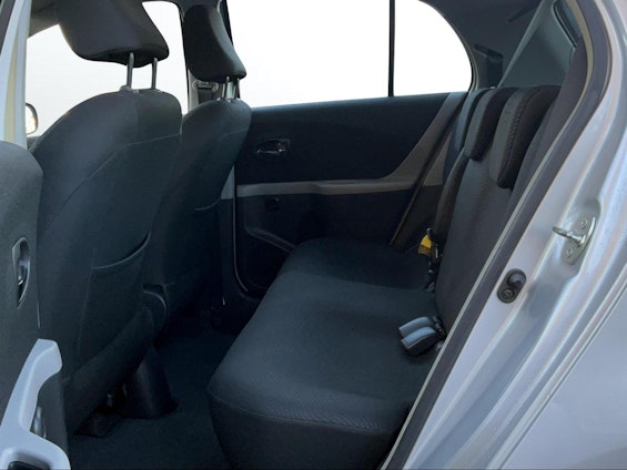 Vehicle image 9 Vehicle image 9