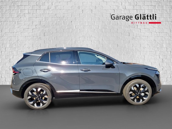 Vehicle image 18 Vehicle image 18