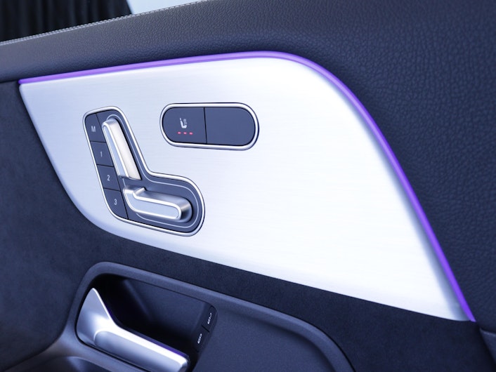 Vehicle image MERCEDES-BENZ GLA 200