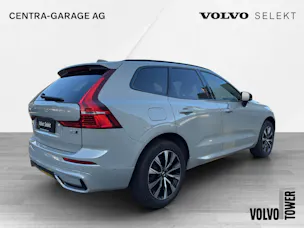 Volvo XC60 B5 Benzin Mild Hybrid AWD Plus Dark Geartronic
