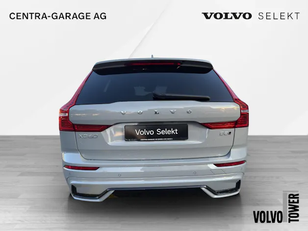 Volvo XC60 B5 Benzin Mild Hybrid AWD Plus Dark Geartronic