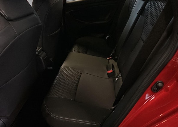 Vehicle image 16 Vehicle image 16