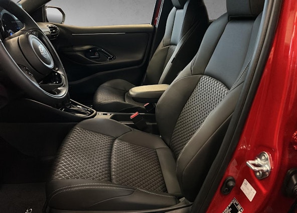 Vehicle image 8 Vehicle image 8