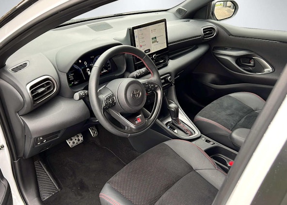 Vehicle image 13 Vehicle image 13