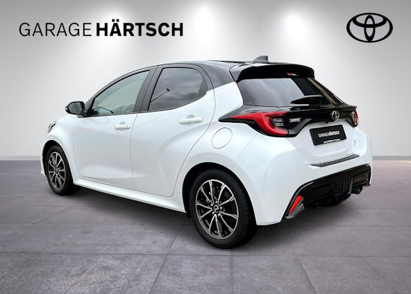 Vehicle image 3 Vehicle image 3