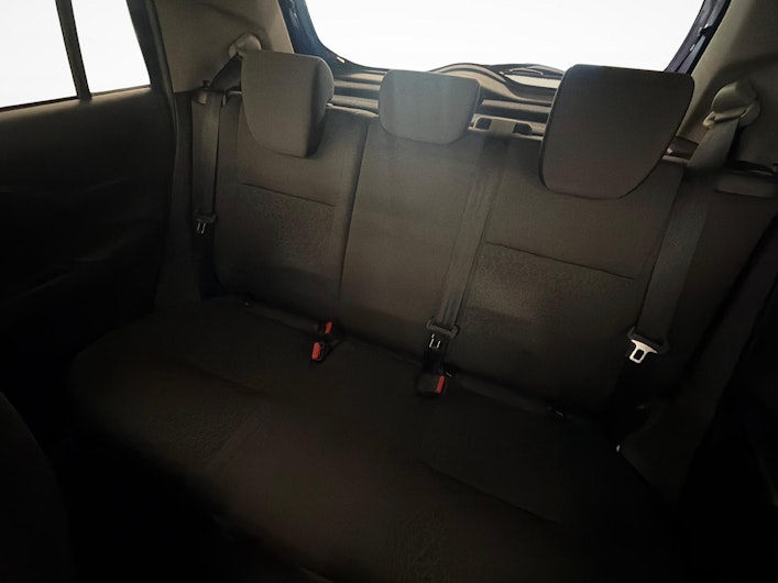 Vehicle image SUZUKI SWIFT