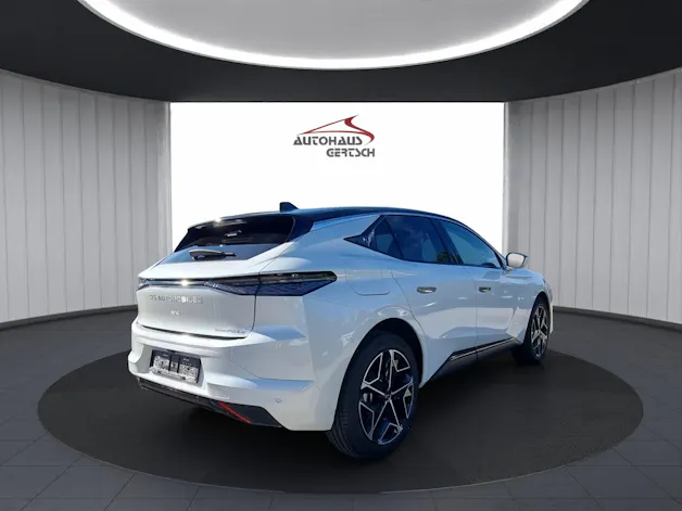 DS Automobiles No4 1.2 Hybrid Pallas