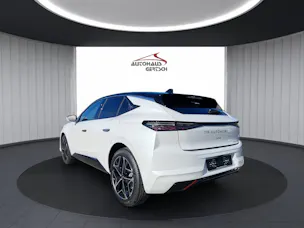 DS Automobiles No4 1.2 Hybrid Pallas
