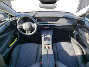 DS Automobiles No4 1.2 Hybrid Pallas
