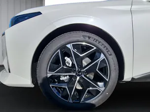 DS Automobiles No4 1.2 Hybrid Pallas