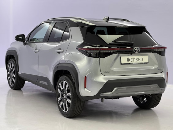 Vehicle image 4 Vehicle image 4