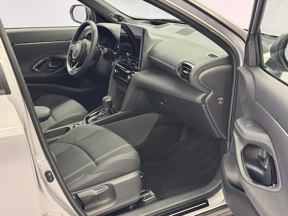 Vehicle image 7 Vehicle image 7