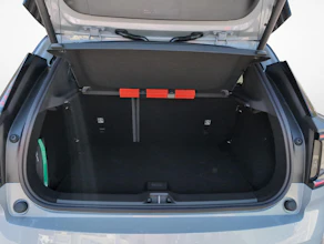 https://vehicle.imgix.net/4051237/92d04fd3-9cc6-4b37-b44f-953b1b7428cf.jpg