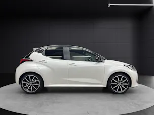 Toyota Yaris 1.5 VVT-i HSD GR Sport