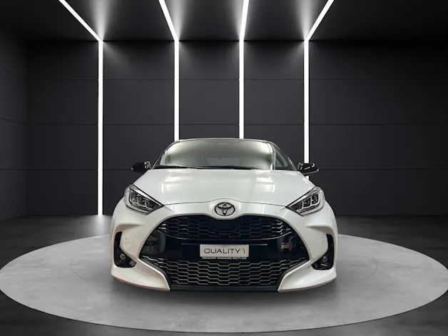 Toyota Yaris 1.5 VVT-i HSD GR Sport