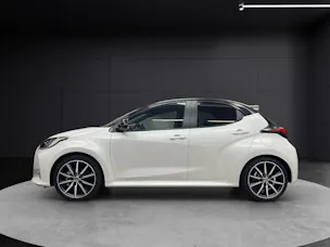 Toyota Yaris 1.5 VVT-i HSD GR Sport