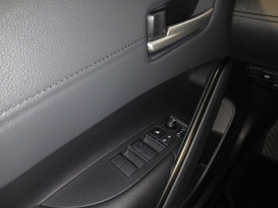 Vehicle image 10 Vehicle image 10