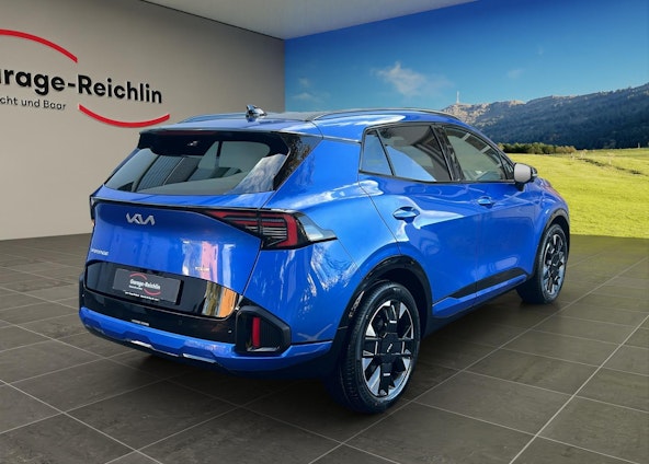 Vehicle image 4 Vehicle image 4