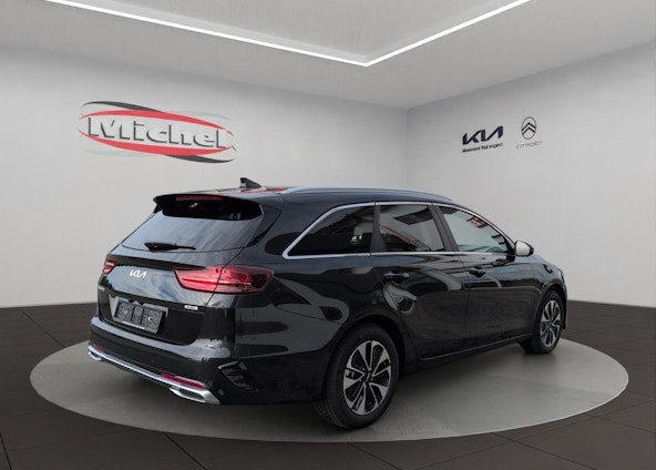 Vehicle image 5 Vehicle image 5