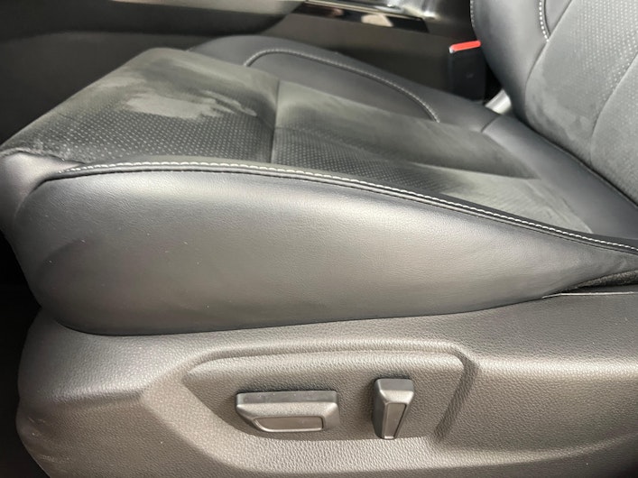 Vehicle image MITSUBISHI ECLIPSE CROSS