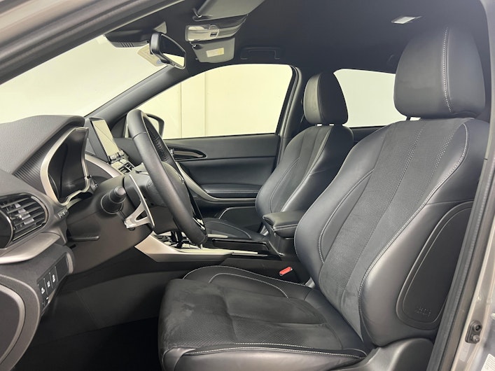 Vehicle image MITSUBISHI ECLIPSE CROSS