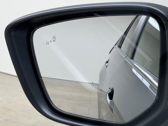 Vehicle image MITSUBISHI ECLIPSE CROSS