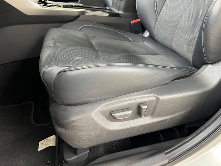 Vehicle image MITSUBISHI ECLIPSE CROSS