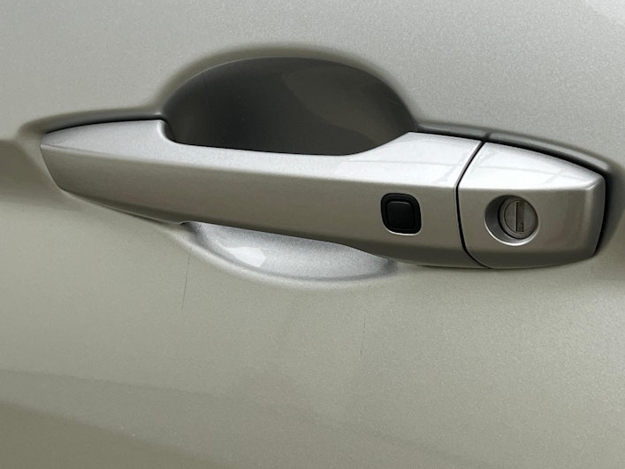 Vehicle image MITSUBISHI ECLIPSE CROSS