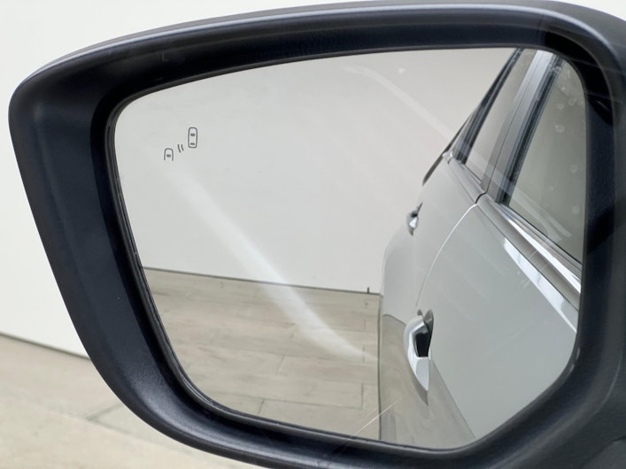 Vehicle image MITSUBISHI ECLIPSE CROSS