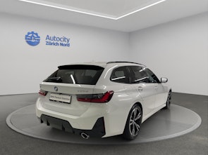 Vehicle image BMW 330d xDrive SAG Touring