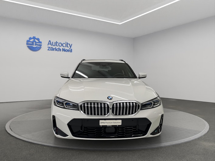 Vehicle image BMW 3 SERIES