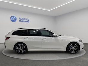 Vehicle image BMW 330d xDrive SAG Touring