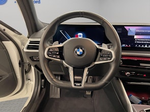 Vehicle image BMW 330d xDrive SAG Touring