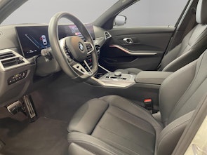 Vehicle image BMW 330d xDrive SAG Touring