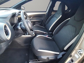 Vehicle image TOYOTA Aygo X 1.0 VVT-i Trend