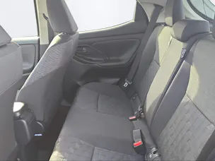 Toyota Yaris 1.5 VVT-i HSD Trend