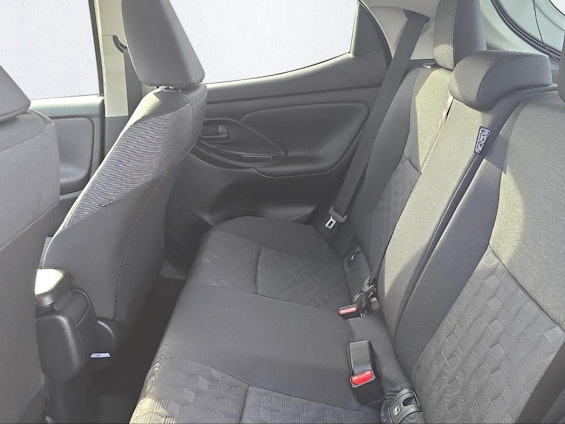 Vehicle image 13 Vehicle image 13