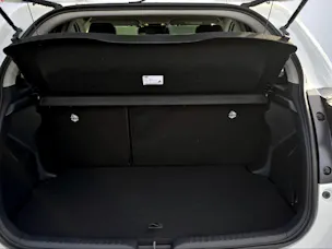 Toyota Yaris 1.5 VVT-i HSD Trend