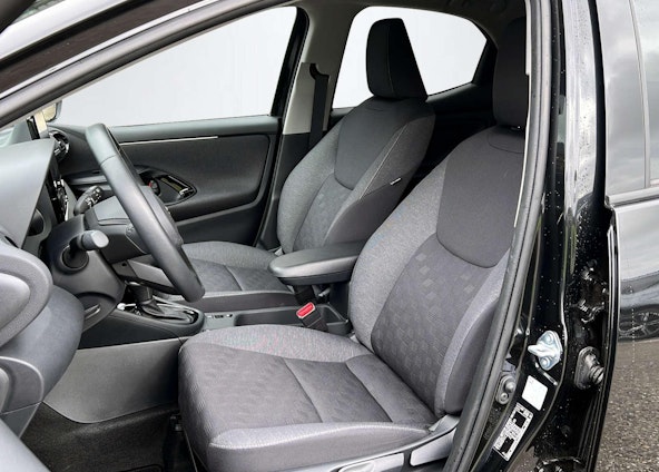 Vehicle image 14 Vehicle image 14