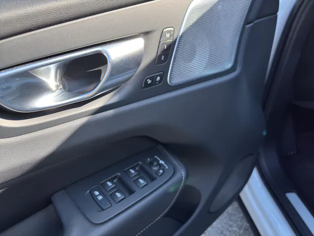 Volvo XC60 2.0 T8 TE Ultimate Dark eAWD
