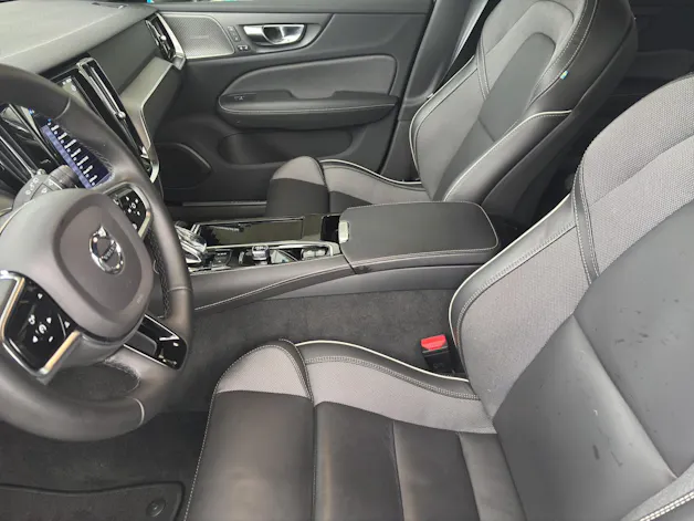 Volvo V60 2.0 T6 TE Plus Dark eAWD