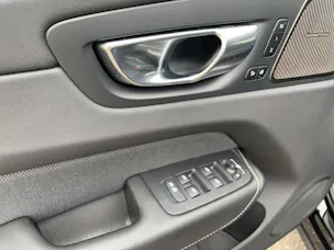 Volvo XC60 2.0 T6 TE Plus Dark eAWD