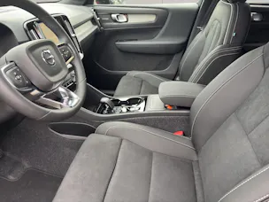 Volvo XC40 2.0 B4 MH Ultra Dark