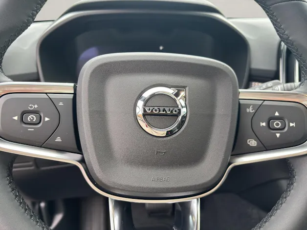 Volvo XC40 2.0 B4 MH Ultra Dark