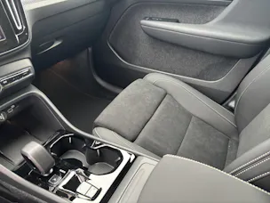 Volvo XC40 2.0 B4 MH Ultra Dark