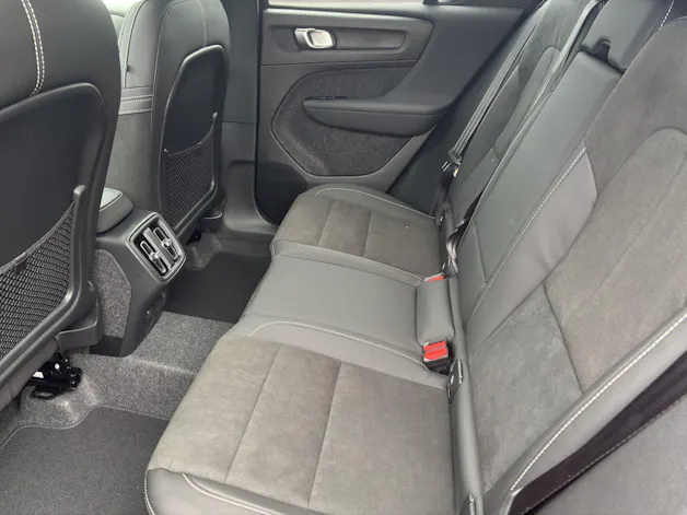 Volvo XC40 2.0 B4 MH Ultra Dark