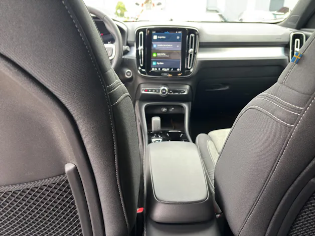 Volvo XC40 2.0 B4 MH Plus Dark