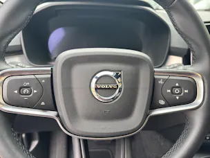 Volvo XC40 2.0 B4 MH Plus Dark