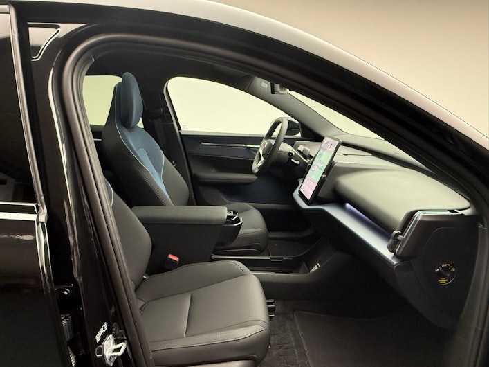 Vehicle image VOLVO EX 30